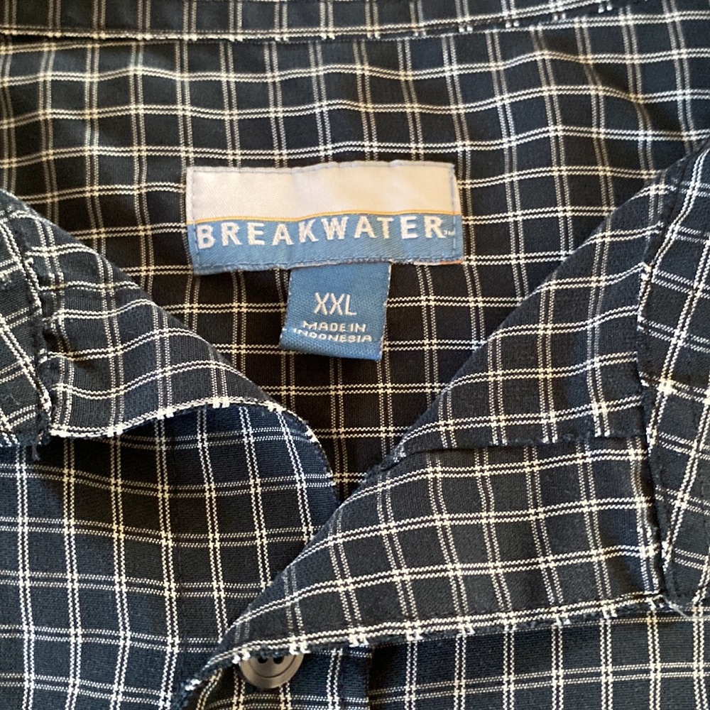 Mens button down dress shirt.  Size 2XL